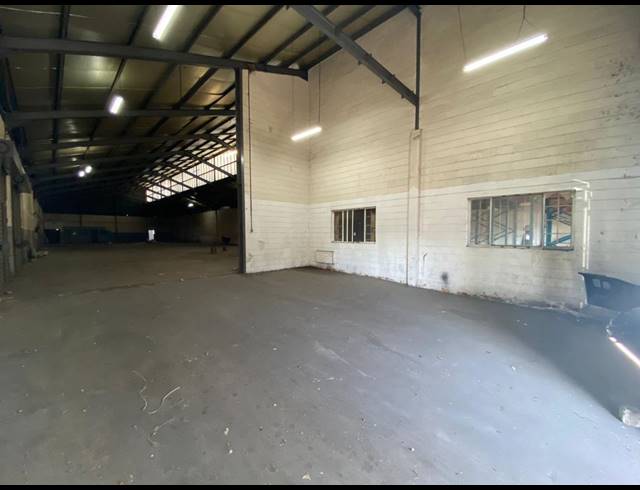 5,500M² WAREHOUSE TO LET IN MAITLAND